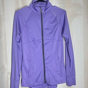 Under Armour lavender purple dri fit long sleeve semi fitted jacket, size small‎